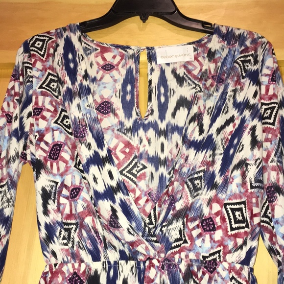 Cute Romper! Bell sleeve with crochet details. - Picture 4 of 4